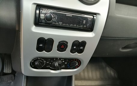 Renault Logan I, 2013 год, 270 000 рублей, 6 фотография