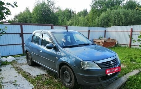 Renault Logan I, 2013 год, 270 000 рублей, 2 фотография