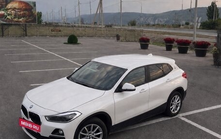 BMW X2, 2018 год, 2 390 000 рублей, 2 фотография