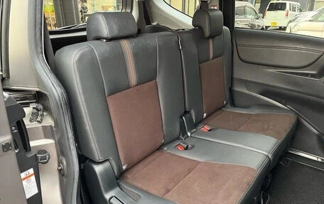 Toyota Sienta II, 2021 год, 1 199 000 рублей, 17 фотография