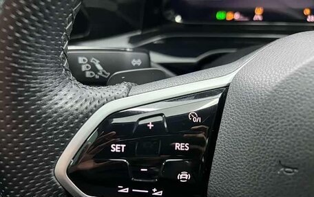 Volkswagen Golf VIII, 2023 год, 1 533 000 рублей, 10 фотография