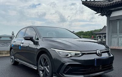Volkswagen Golf VIII, 2023 год, 2 098 000 рублей, 1 фотография