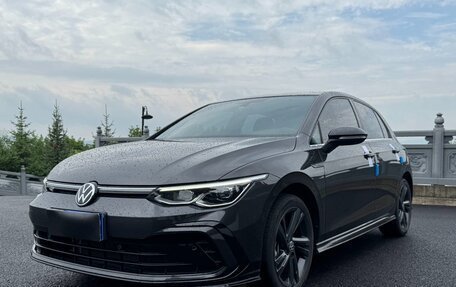 Volkswagen Golf VIII, 2023 год, 2 098 000 рублей, 3 фотография