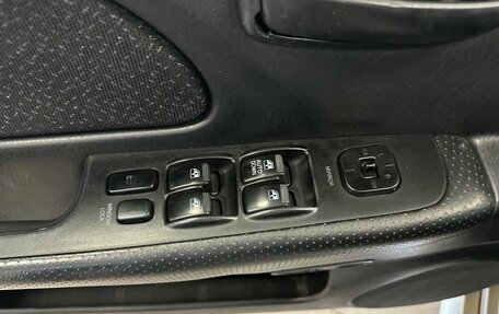 Hyundai Sonata IV рестайлинг, 2004 год, 235 000 рублей, 12 фотография