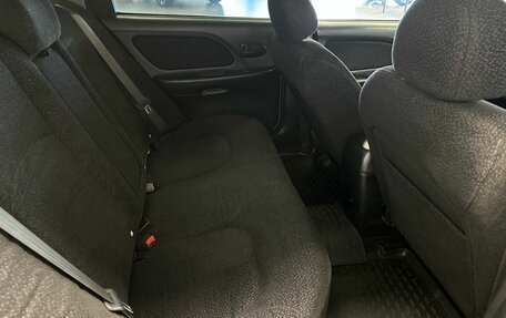 Hyundai Sonata IV рестайлинг, 2004 год, 235 000 рублей, 21 фотография