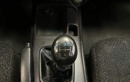 Hyundai Sonata IV рестайлинг, 2004 год, 235 000 рублей, 20 фотография