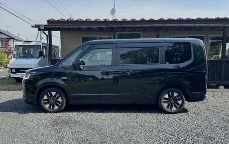 Honda Stepwgn, 2023 год, 2 265 000 рублей, 2 фотография