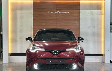 Toyota C-HR I рестайлинг, 2018 год, 2 099 000 рублей, 2 фотография
