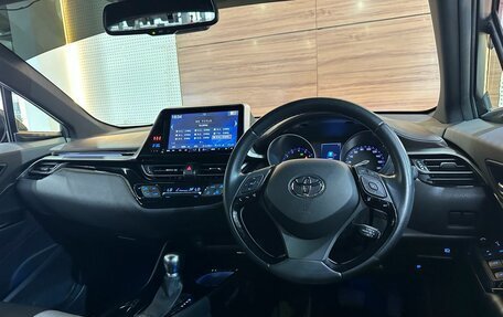 Toyota C-HR I рестайлинг, 2018 год, 2 099 000 рублей, 7 фотография