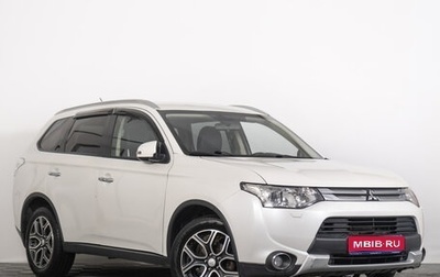 Mitsubishi Outlander III рестайлинг 3, 2014 год, 1 699 000 рублей, 1 фотография