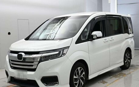 Honda Stepwgn IV, 2021 год, 1 850 000 рублей, 1 фотография