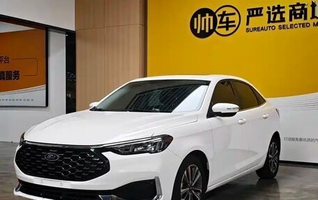 Ford Escort, 2022 год, 1 080 000 рублей, 1 фотография