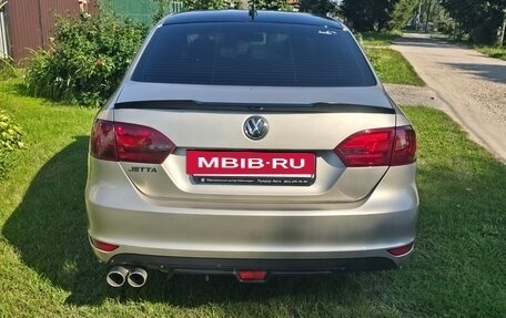 Volkswagen Jetta VI, 2012 год, 1 200 000 рублей, 2 фотография
