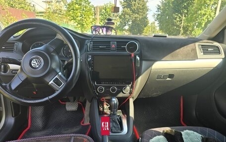 Volkswagen Jetta VI, 2012 год, 1 200 000 рублей, 7 фотография