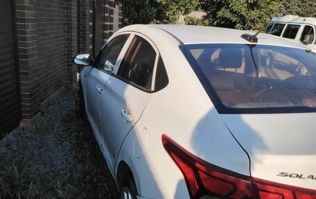 Hyundai Solaris II рестайлинг, 2018 год, 700 000 рублей, 2 фотография