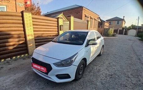 Hyundai Solaris II рестайлинг, 2018 год, 700 000 рублей, 12 фотография