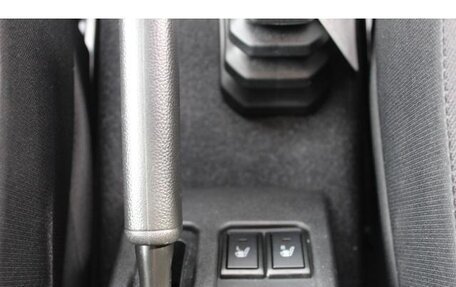 Suzuki Jimny, 2023 год, 1 867 000 рублей, 18 фотография