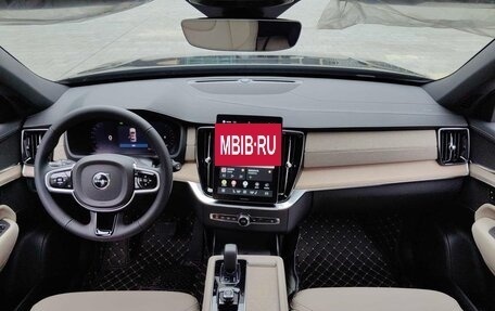 Volvo XC90 II рестайлинг, 2026 год, 6 000 000 рублей, 8 фотография