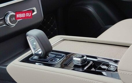 Volvo XC90 II рестайлинг, 2026 год, 6 000 000 рублей, 12 фотография