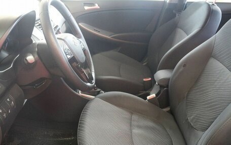 Hyundai Solaris II рестайлинг, 2014 год, 930 000 рублей, 14 фотография