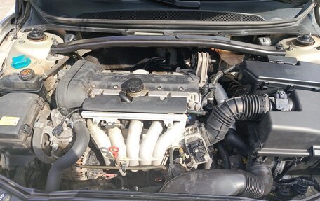 Volvo S80 II рестайлинг 2, 2002 год, 1 550 000 рублей, 14 фотография