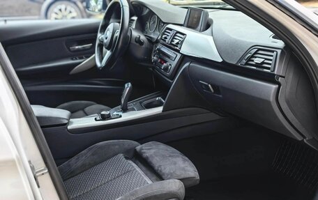 BMW 3 серия, 2015 год, 1 899 000 рублей, 13 фотография