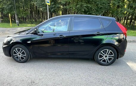 Hyundai Solaris II рестайлинг, 2013 год, 720 000 рублей, 3 фотография