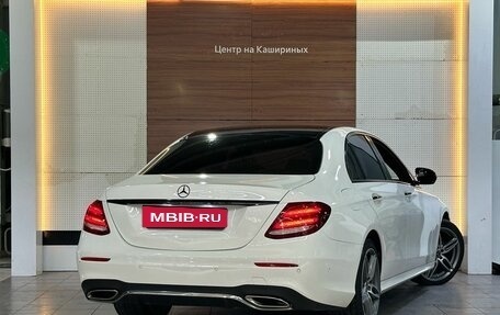 Mercedes-Benz E-Класс, 2018 год, 2 949 990 рублей, 4 фотография