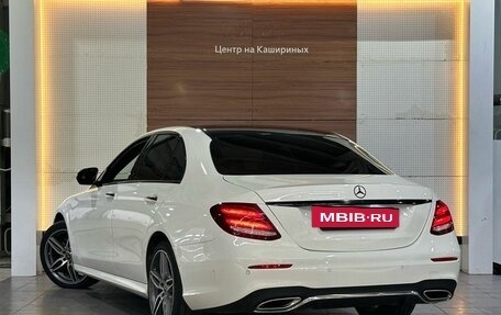 Mercedes-Benz E-Класс, 2018 год, 2 949 990 рублей, 6 фотография