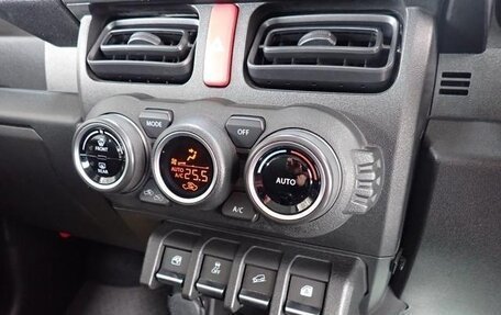 Suzuki Jimny, 2022 год, 1 750 000 рублей, 12 фотография