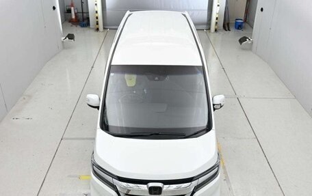 Honda Stepwgn IV, 2021 год, 1 850 000 рублей, 7 фотография