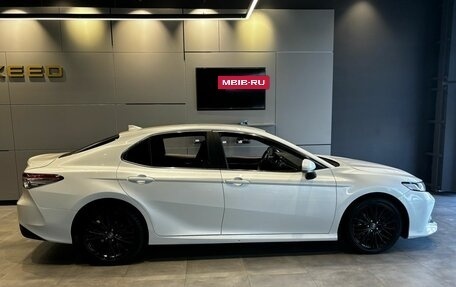 Toyota Camry, 2018 год, 2 530 000 рублей, 3 фотография
