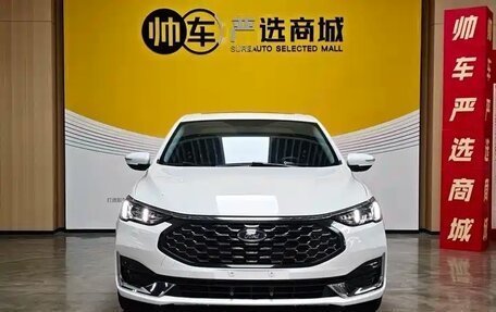 Ford Escort, 2022 год, 1 080 000 рублей, 4 фотография