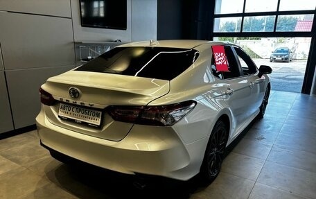 Toyota Camry, 2018 год, 2 530 000 рублей, 4 фотография