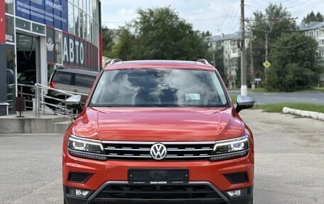 Volkswagen Tiguan II, 2019 год, 3 300 000 рублей, 2 фотография
