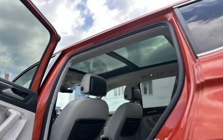 Volkswagen Tiguan II, 2019 год, 3 300 000 рублей, 10 фотография