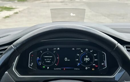 Volkswagen Tiguan II, 2019 год, 3 300 000 рублей, 21 фотография