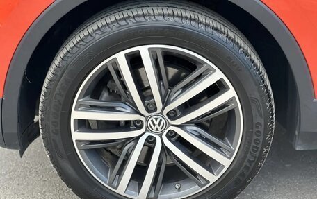 Volkswagen Tiguan II, 2019 год, 3 300 000 рублей, 20 фотография