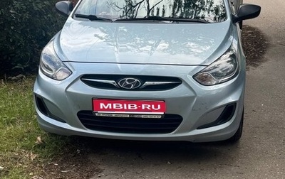 Hyundai Solaris II рестайлинг, 2014 год, 1 000 000 рублей, 1 фотография
