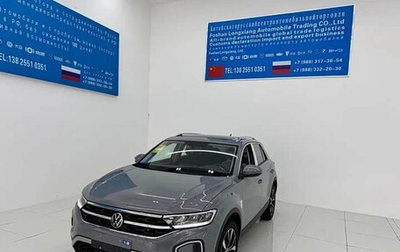 Volkswagen T-Roc I, 2022 год, 1 480 000 рублей, 1 фотография