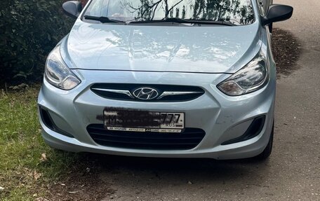 Hyundai Solaris II рестайлинг, 2014 год, 1 000 000 рублей, 15 фотография