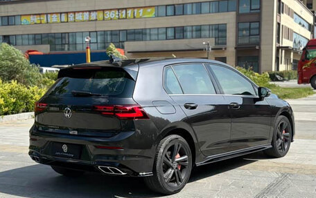 Volkswagen Golf VIII, 2023 год, 2 100 000 рублей, 4 фотография