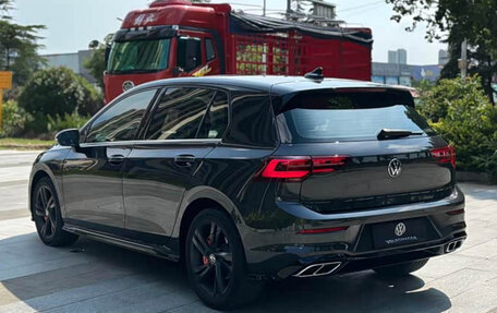 Volkswagen Golf VIII, 2023 год, 2 100 000 рублей, 6 фотография