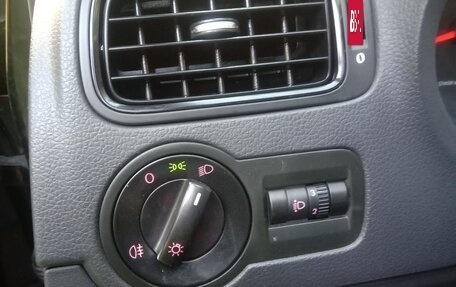 Volkswagen Polo VI (EU Market), 2013 год, 825 000 рублей, 16 фотография