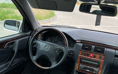 Mercedes-Benz E-Класс, 2000 год, 485 000 рублей, 7 фотография
