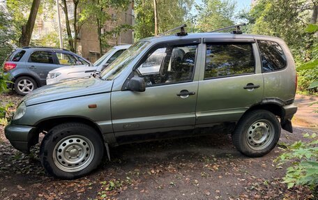 Chevrolet Niva I рестайлинг, 2006 год, 120 000 рублей, 2 фотография