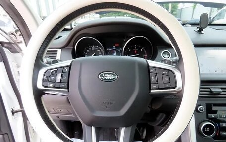 Land Rover Discovery Sport I рестайлинг, 2017 год, 1 850 000 рублей, 8 фотография