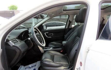 Land Rover Discovery Sport I рестайлинг, 2017 год, 1 850 000 рублей, 5 фотография
