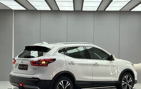 Nissan Qashqai, 2022 год, 1 850 000 рублей, 5 фотография