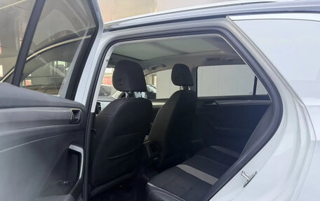 Volkswagen T-Roc I, 2023 год, 1 700 007 рублей, 10 фотография